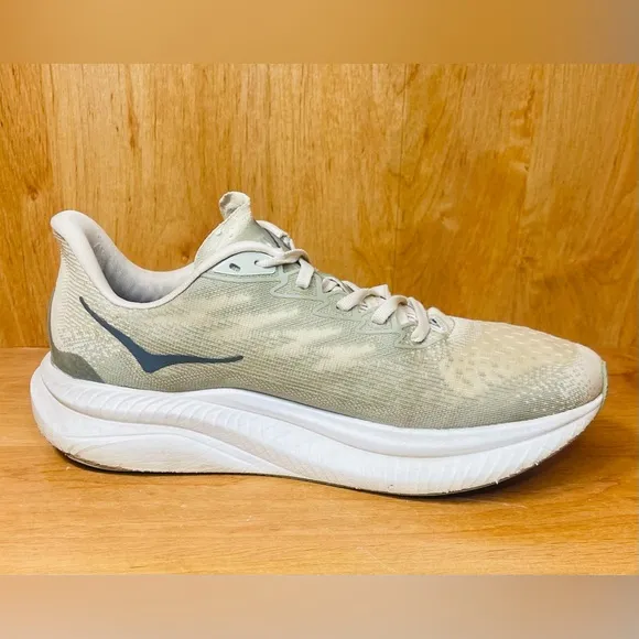 Hoka One One Mach 6 Men Size 8.5 Oat Milk Barley Beige Running Walking Shoes