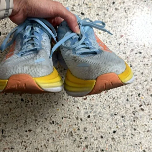 HOKA one one summer song Bondi 8 size 7 shoe running  blue yellow