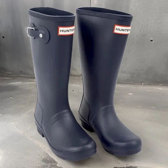 HUNTER • Kids Navy Original Wellington Rain Boots Includes Box