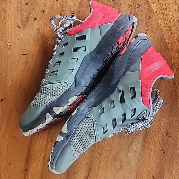 Inov 8 All Train 215 Men’s size 8.5