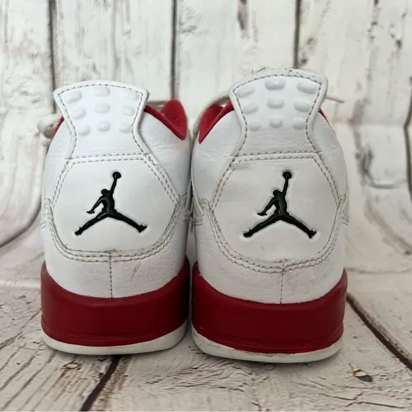 JORDAN 4 Retro “Alternate 89” Youth, Red and White Basketball Shoes (Size 1Y)