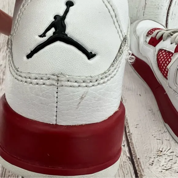 JORDAN 4 Retro “Alternate 89” Youth, Red and White Basketball Shoes (Size 1Y)