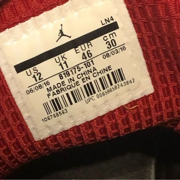 JORDAN jumpman team 2 Chicago home mid top shoes sneakers men’s 12