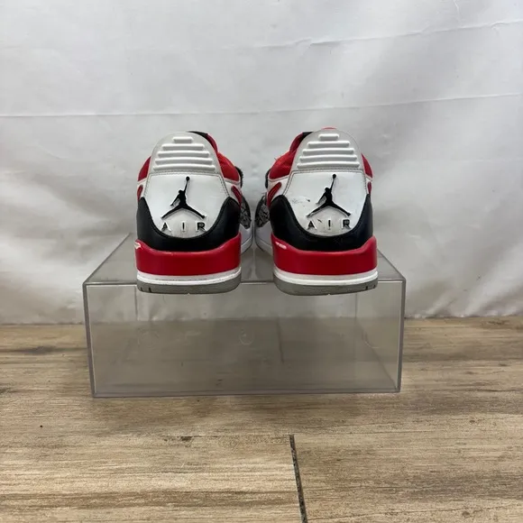 Jordan Legacy 312 Low Black Toe Men’s Size 10