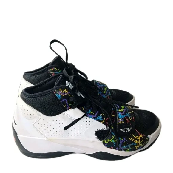 Jordan Zion 2. Noah shoes Men's Size 9.5 Sneakers White Black Multicolor