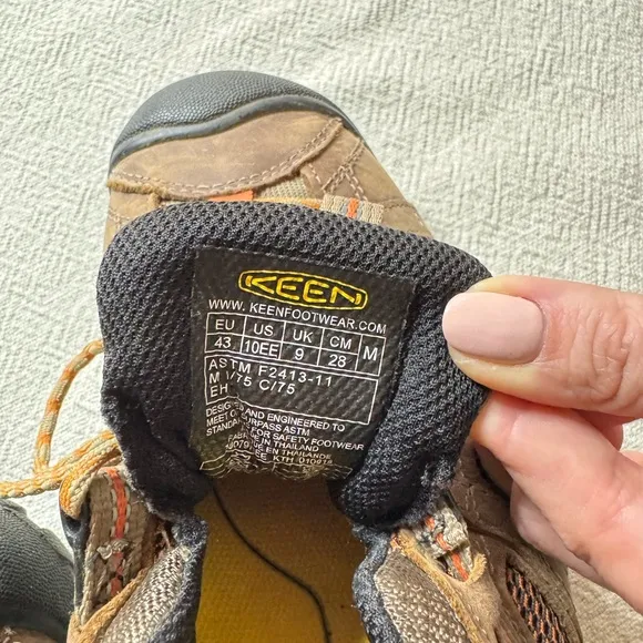 KEEN Men’s Flint Steel Toe Low Cut Safety Work Shoes 10 Utility