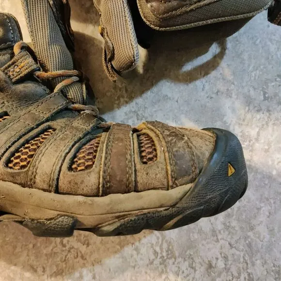 Keen Men's Utility Steel Toe Shoe ASTM F2413-11 Mens Size 9 Work Boots