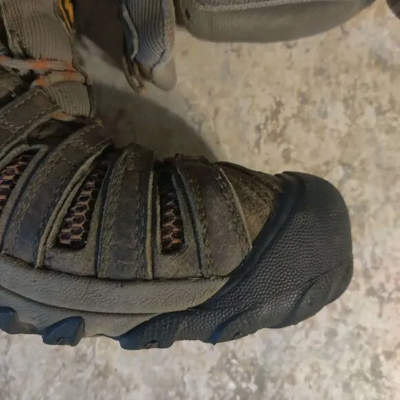 Keen Men's Utility Steel Toe Shoe ASTM F2413-11 Mens Size 9 Work Boots