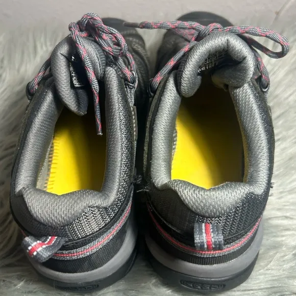 KEEN Targhee II Low WP Hiking Shoes - Women's Black Hiking Shoes Size 5.5