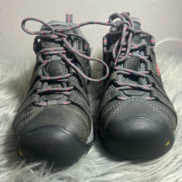 KEEN Targhee II Low WP Hiking Shoes - Women's Black Hiking Shoes Size 5.5