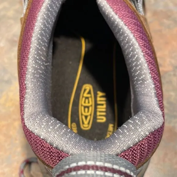 Keen Utility Detroit xt Steel Toe Woman’s boot shoe size 9