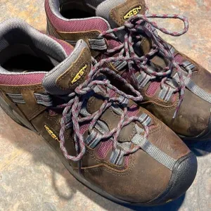 Keen Utility Detroit xt Steel Toe Woman’s boot shoe size 9