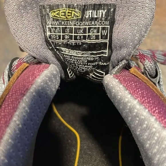 Keen Utility Detroit xt Steel Toe Woman’s boot shoe size 9