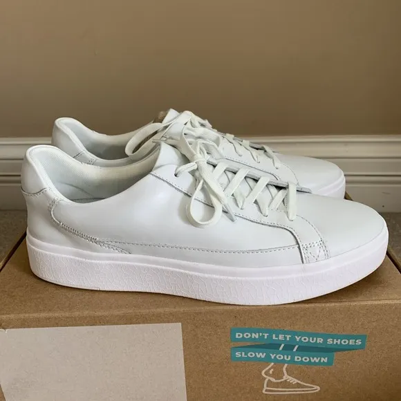 Kizik Vegas Walking Shoes Sneaker W 12.5 M 11 White Leather Lace Up Hands Free