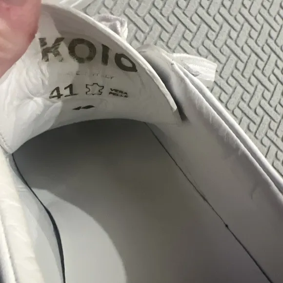 Kolo Capri TRIPLE WHITE Leather Sneakers SIZE 8 Men *41* 10.5 FAM ILY