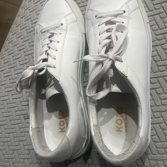 Kolo Capri TRIPLE WHITE Leather Sneakers SIZE 8 Men *41* 10.5 FAM ILY