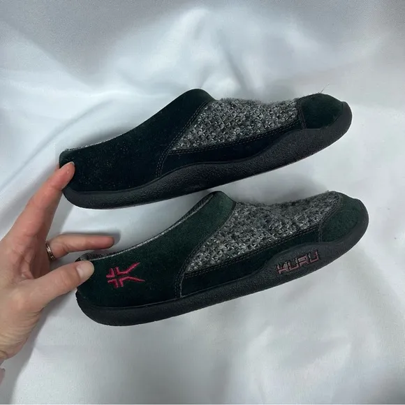 KURU | Draft Black Gray Slippers Slip On Indoor Shoes Women's Size 8.5