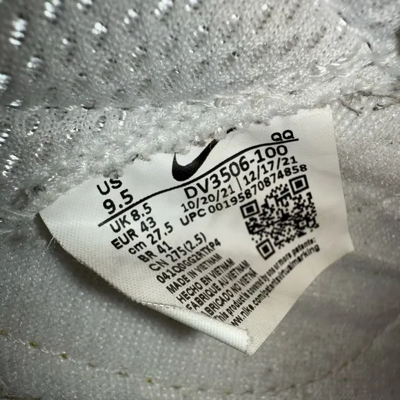 Like New Nike Blazer Low Jumbo Sneakers Tennis Shoes White Vivid Sulfur 9.5