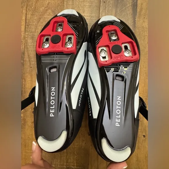LIKE NEW Peloton Cycling Shoes
