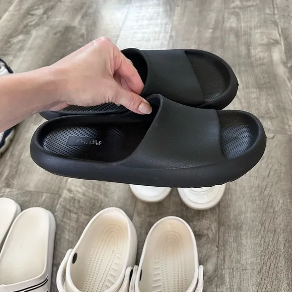 Lot of Crocs Sandals Sneakers Slides Summer Shoes bundle size 5Y- 6Y