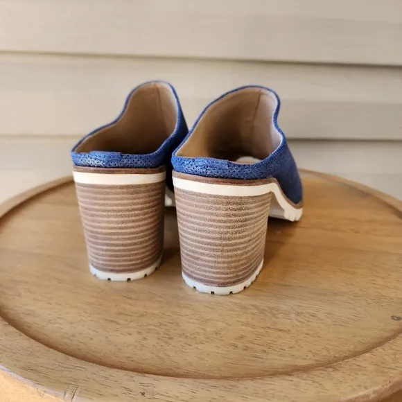 Luca Grossi blue heeled open toe mule shoes