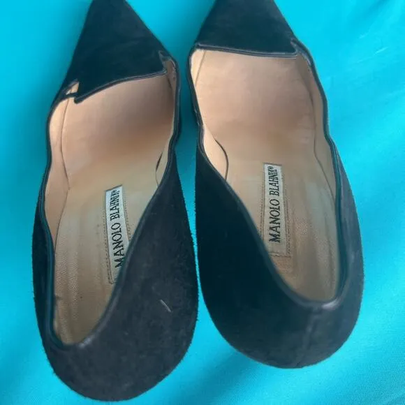 MANOLO BLAHNIK Black Suede Pumps Pointy Toe Stiletto Heel BB  Size 37, US 7