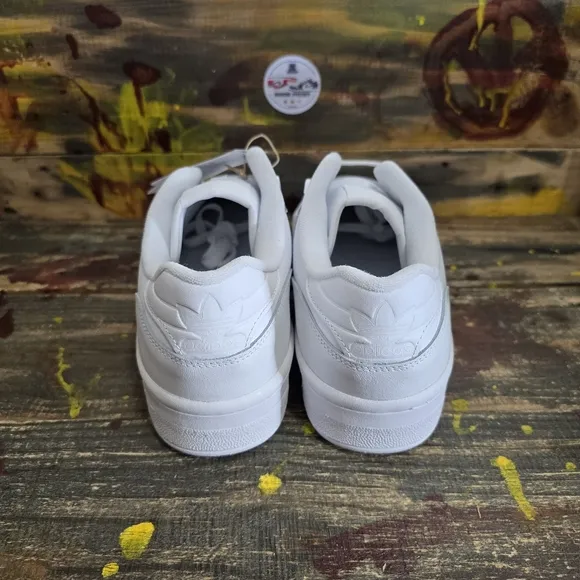 Men adidas athletic shoes‎ size 12 new