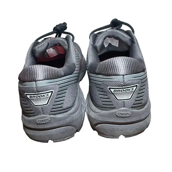 Men’s Brooks addiction 14 athletic running shoes size 9 gray