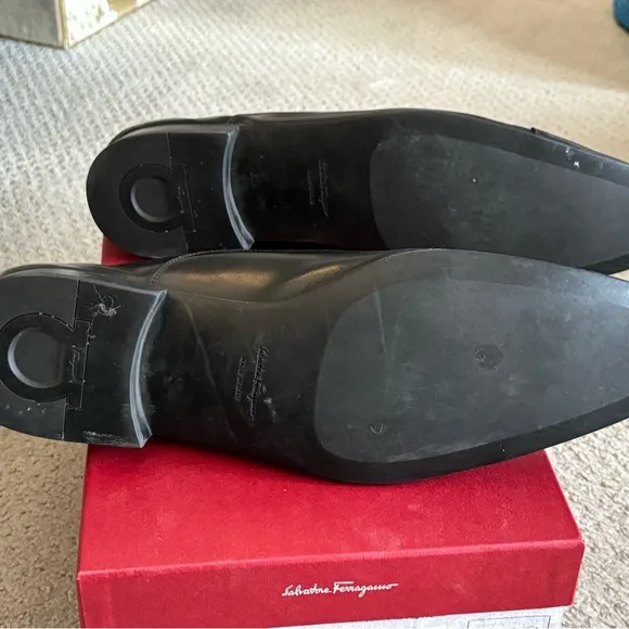 Men’s Ferragamo black shoes