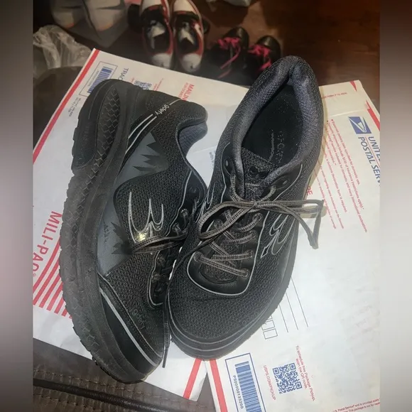 Men's GDEFY Mighty Walk Athletic Shoes