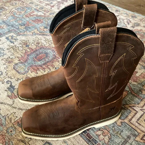 Men’s Irish Setter Kittson Pull-on Safety toe boots, Size 11