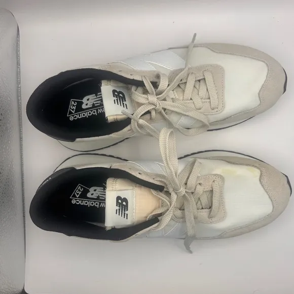Men's New Balance Sneakers White Grey Size 9