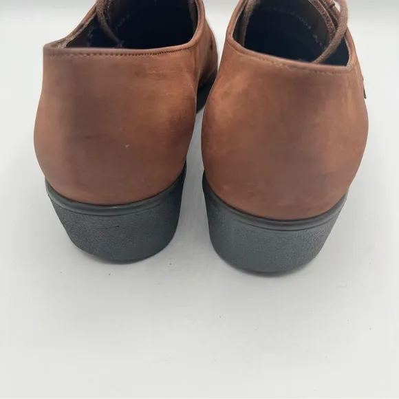 Mephisto Womens Moc Toe Lace Up Shoes Brown Nubuck Leather US 6.5