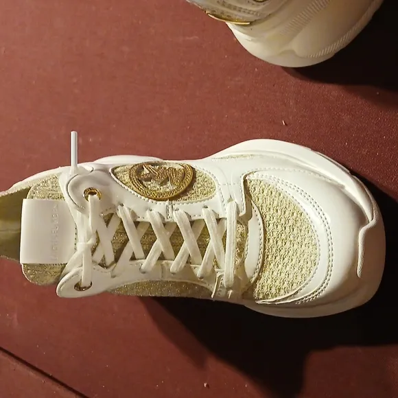 Michael Kors Tennis Shoes Gorgeous Gold And White Nwt Saving 105.00!