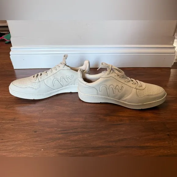 Movers by Sandro Moscoloni Women’s Off White Leather Shoes-NWOT Size 10d