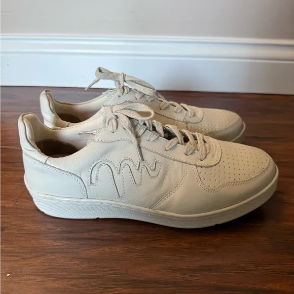 Movers by Sandro Moscoloni Women’s Off White Leather Shoes-NWOT Size 10d