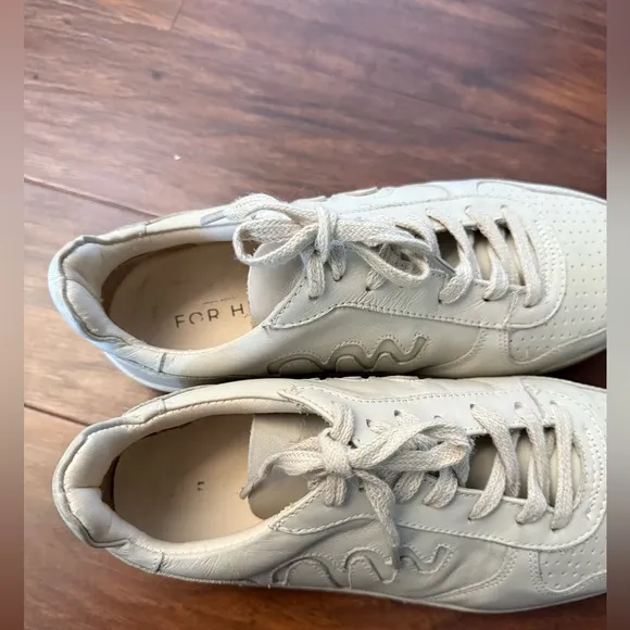 Movers by Sandro Moscoloni Women’s Off White Leather Shoes-NWOT Size 10d