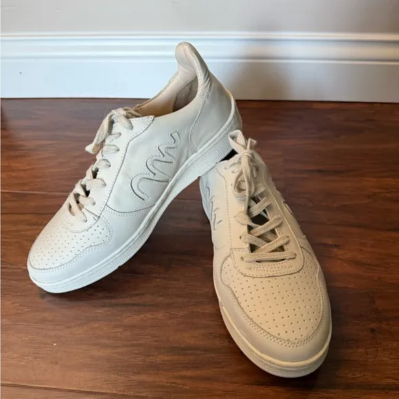 Movers by Sandro Moscoloni Women’s Off White Leather Shoes-NWOT Size 10d