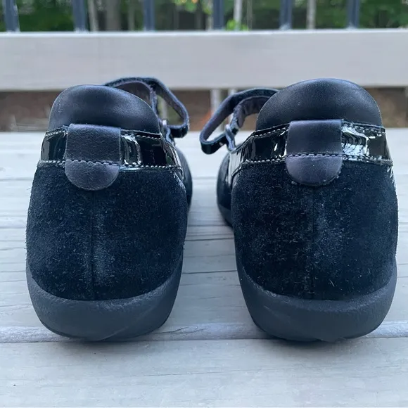 Naot Kirei black suede and patent leather Mary Jane walking shoes size 41