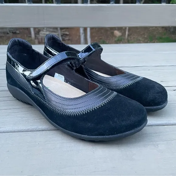Naot Kirei black suede and patent leather Mary Jane walking shoes size 41