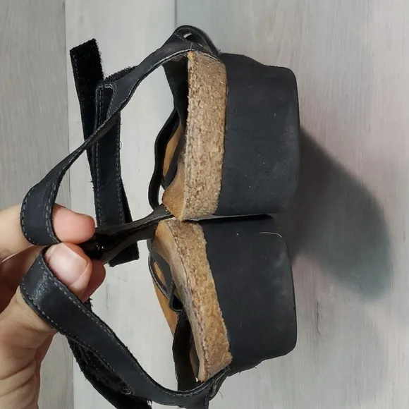 Naot Womens Mila Comfort Ankle Leather Strap Wedge Sandals shoes sz 38/7