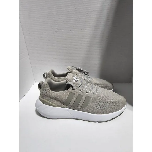 New Adidas Original SWIFT RUN 22 J Running Shoes AUTHENTIC US Size 6Y [GZ0797]