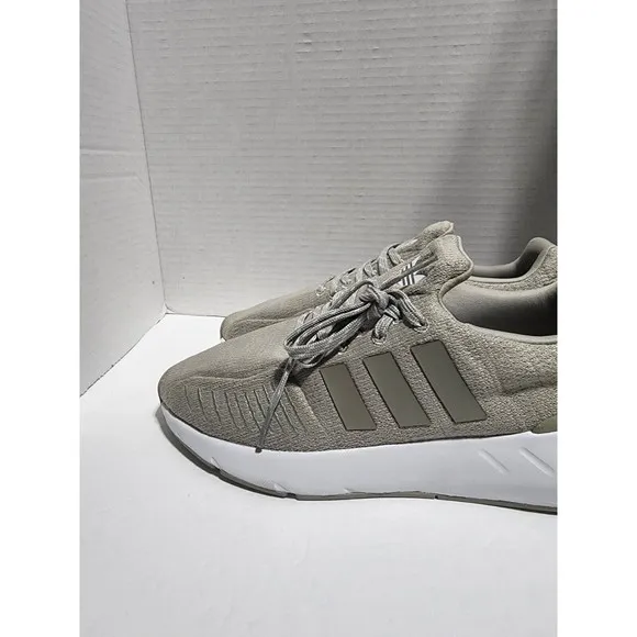 New Adidas Original SWIFT RUN 22 J Running Shoes AUTHENTIC US Size 6Y [GZ0797]