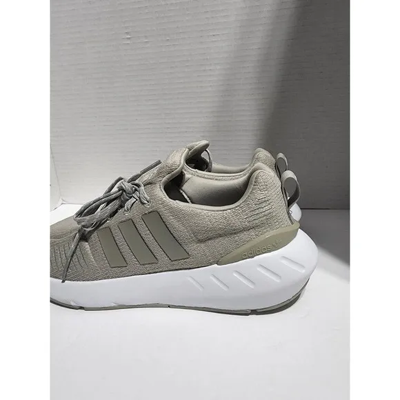 New Adidas Original SWIFT RUN 22 J Running Shoes AUTHENTIC US Size 6Y [GZ0797]