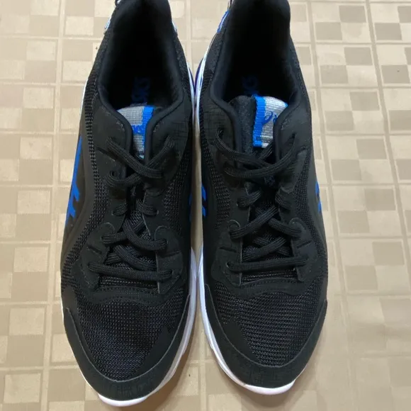 New Asics Mens Gel-Miqrum Running Shoes Black White 1021A339 Low Top Sz 9 SAMPLE