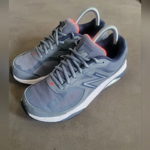 New Balance 1540 v3 Women’s Sneakers Size 8 Grey Work Comfort Casual Shoes