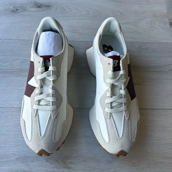NEW BALANCE 327 Womens Shoes Beige Red Size W9 M7.5 New in Box