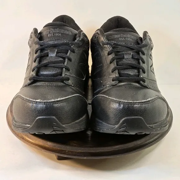 New Balance 928V3 Mens Size 8 Walking Shoes Leather Dad Sneakers Black MW928BK3