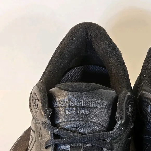 New Balance 928V3 Mens Size 8 Walking Shoes Leather Dad Sneakers Black MW928BK3