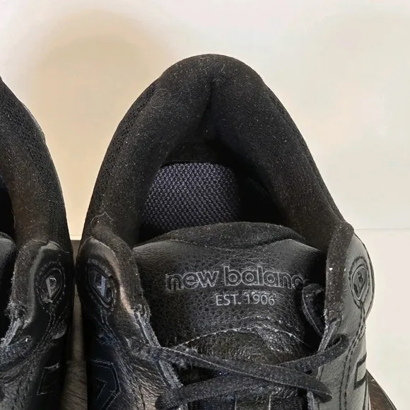New Balance 928V3 Mens Size 8 Walking Shoes Leather Dad Sneakers Black MW928BK3
